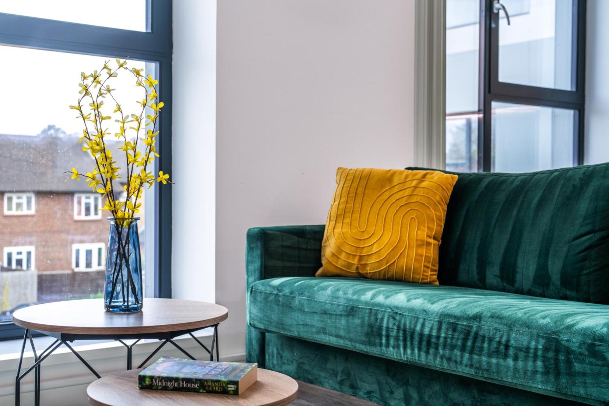 Potters Bar - Free Parking - Private Bathroom - Netflix - 4 Mins Walk To Station - 20 Mins Direct Trains To London 外观 照片