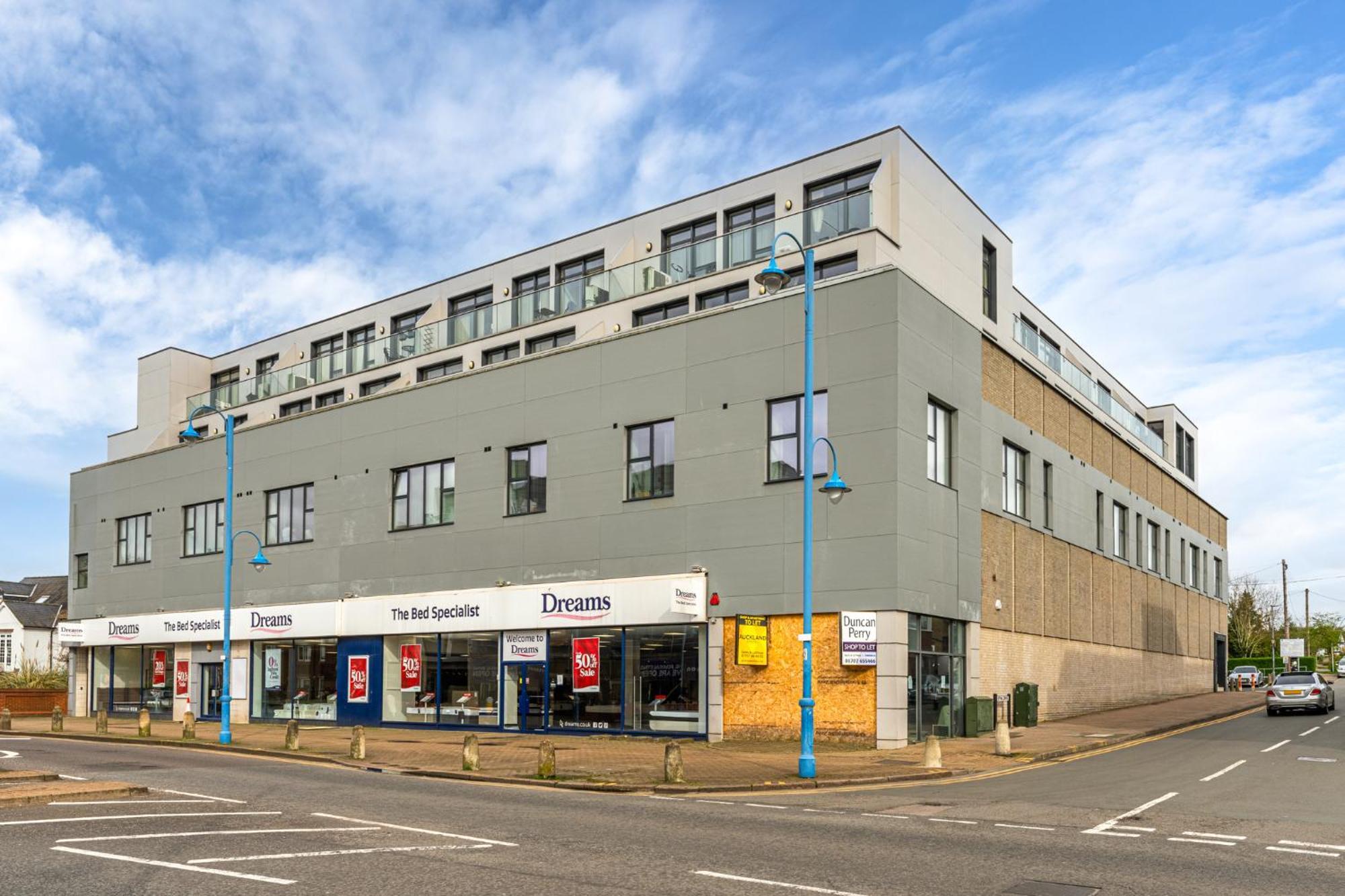 Potters Bar - Free Parking - Private Bathroom - Netflix - 4 Mins Walk To Station - 20 Mins Direct Trains To London 外观 照片